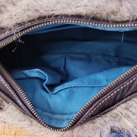 Brand New Y2K VINTAGE RAMPAGE FAUX FUR HANDBAG - Picture 4 of 5